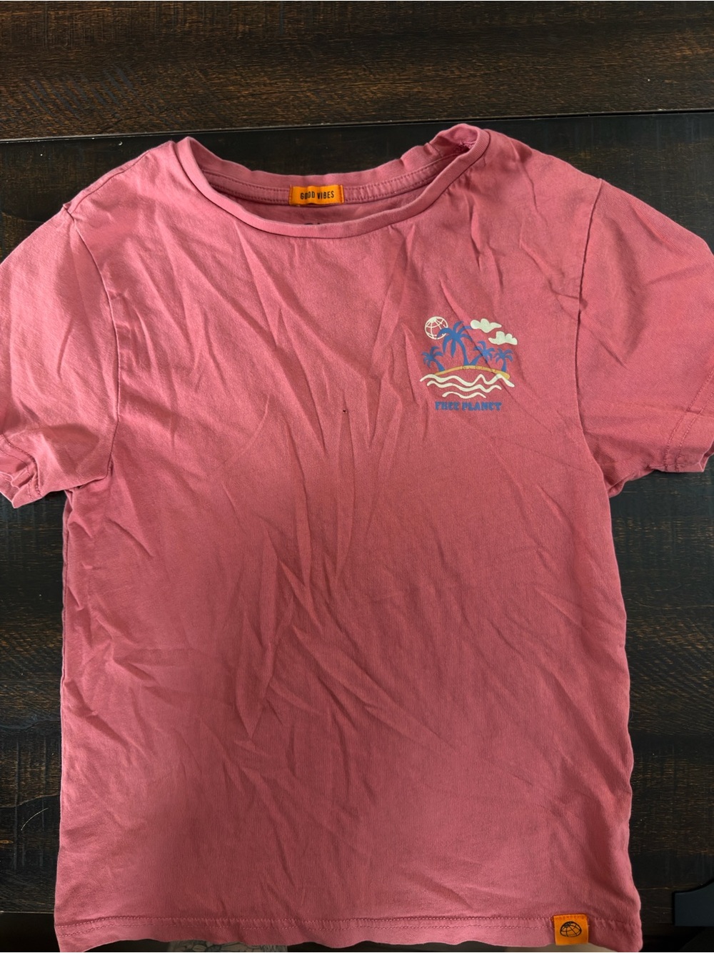 Good Vibes Pink Graphic Tee - 'Free Planet' Beach Design